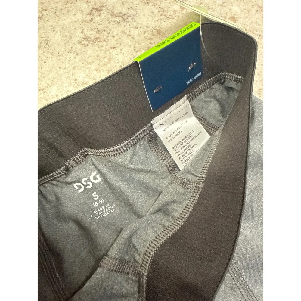 DSG Boys Compression Shorts Dark Heather Grey Size Small 8-9 NWT Athletic Base